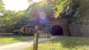 道標も用意された遊歩道